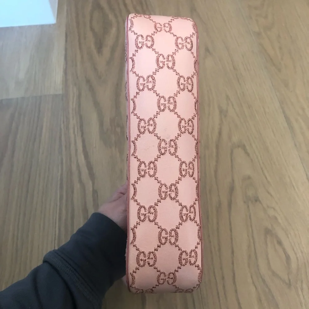 Vintage Gucci pink leather monogram shoulder bag - Picture 4 of 9